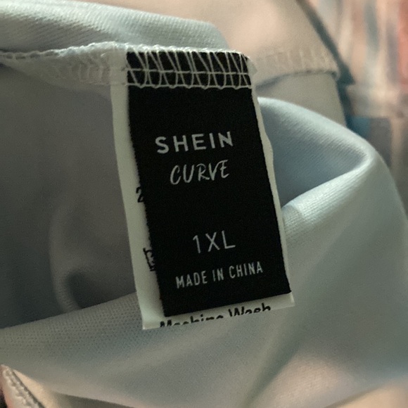 Matching outfit SHEIN brand new never worn - Picture 5 of 5